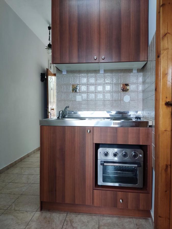 Lions 2 Studios & Apartments, Poros Island. Poros Town Luaran gambar
