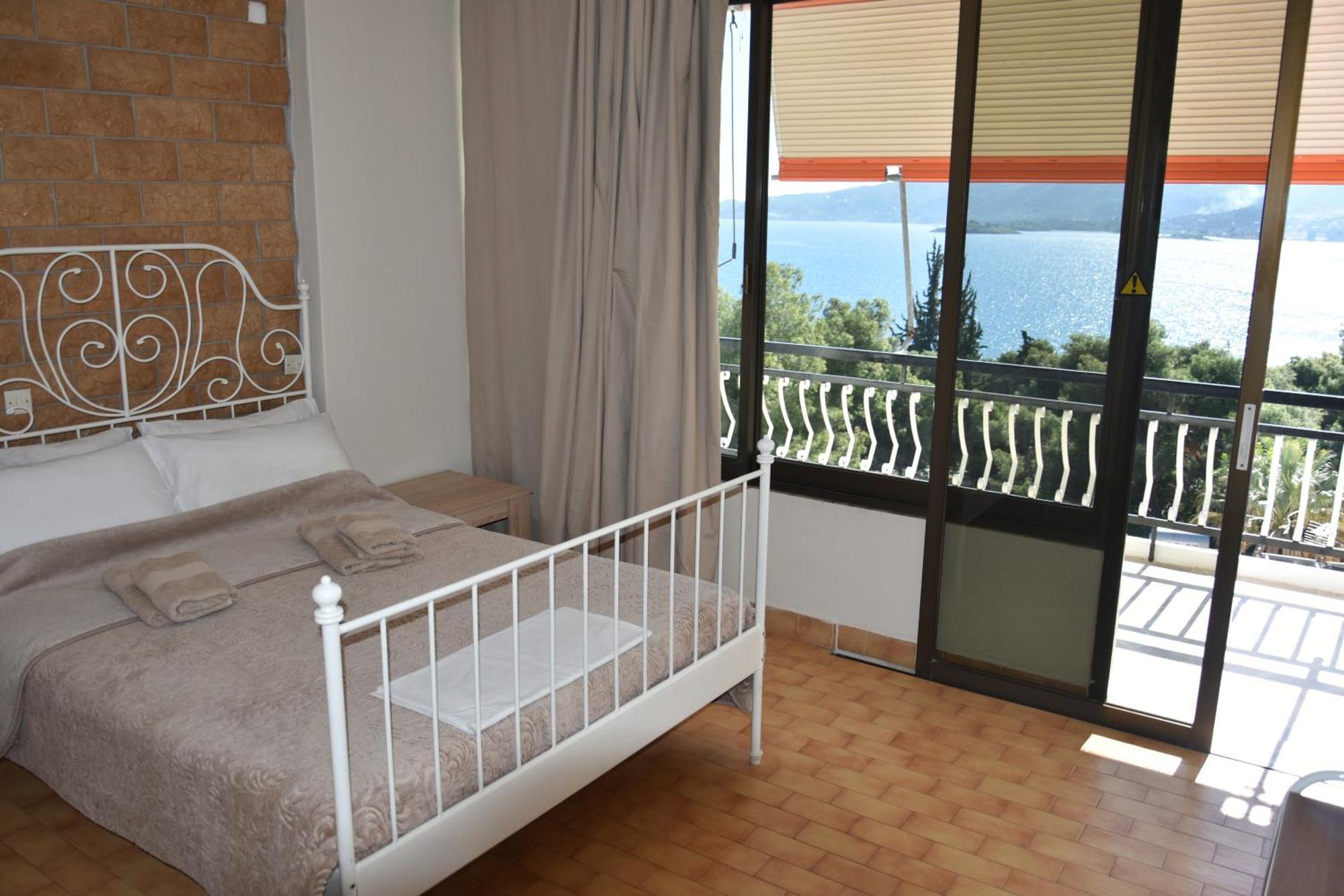 Lions 2 Studios & Apartments, Poros Island. Poros Town Luaran gambar