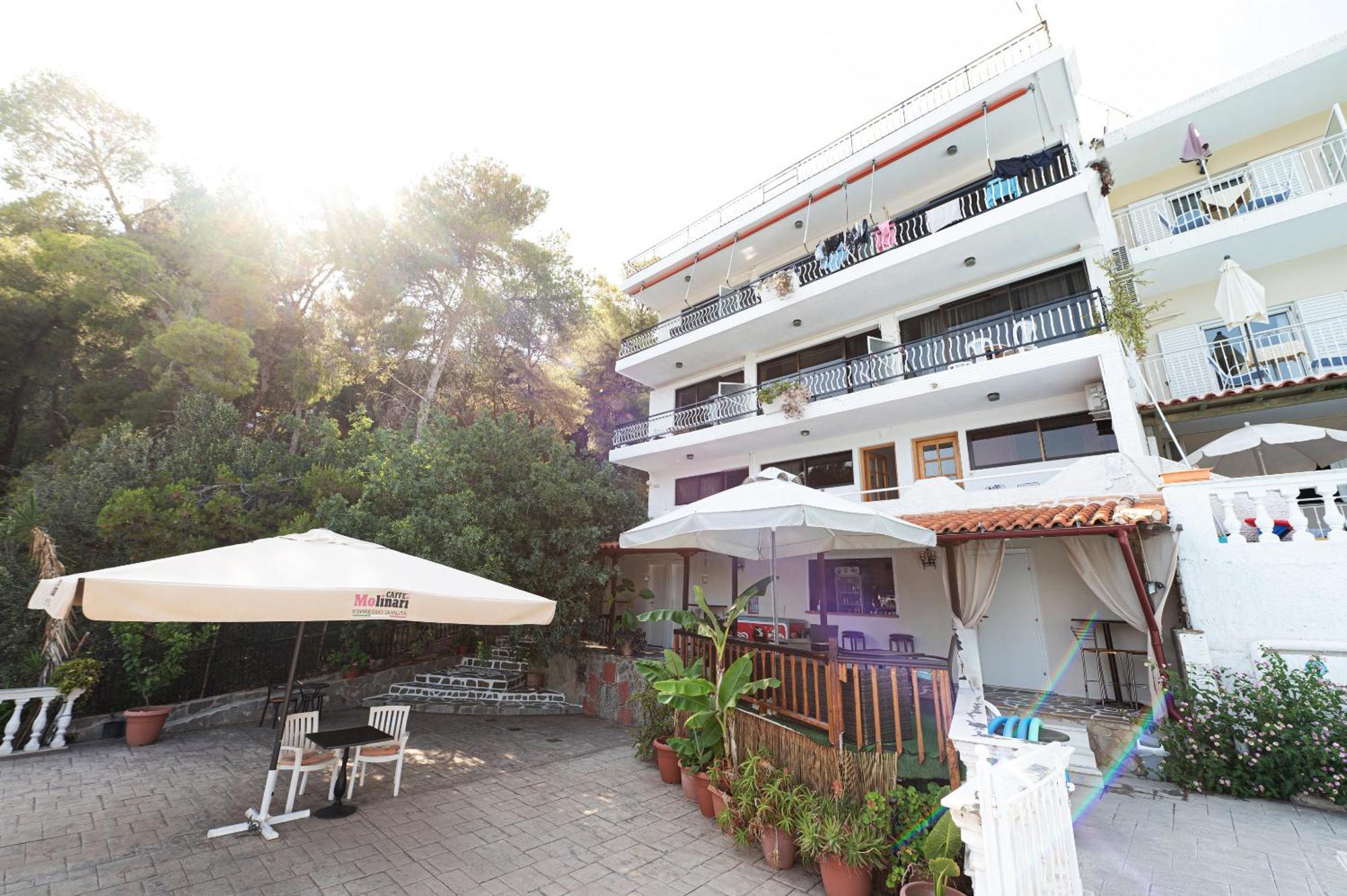 Lions 2 Studios & Apartments, Poros Island. Poros Town Luaran gambar