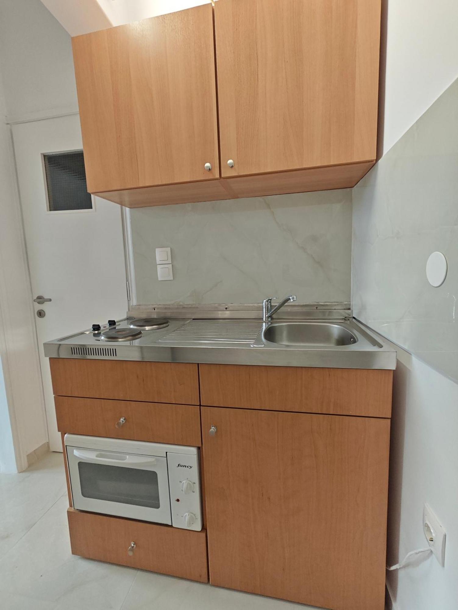 Lions 2 Studios & Apartments, Poros Island. Poros Town Luaran gambar