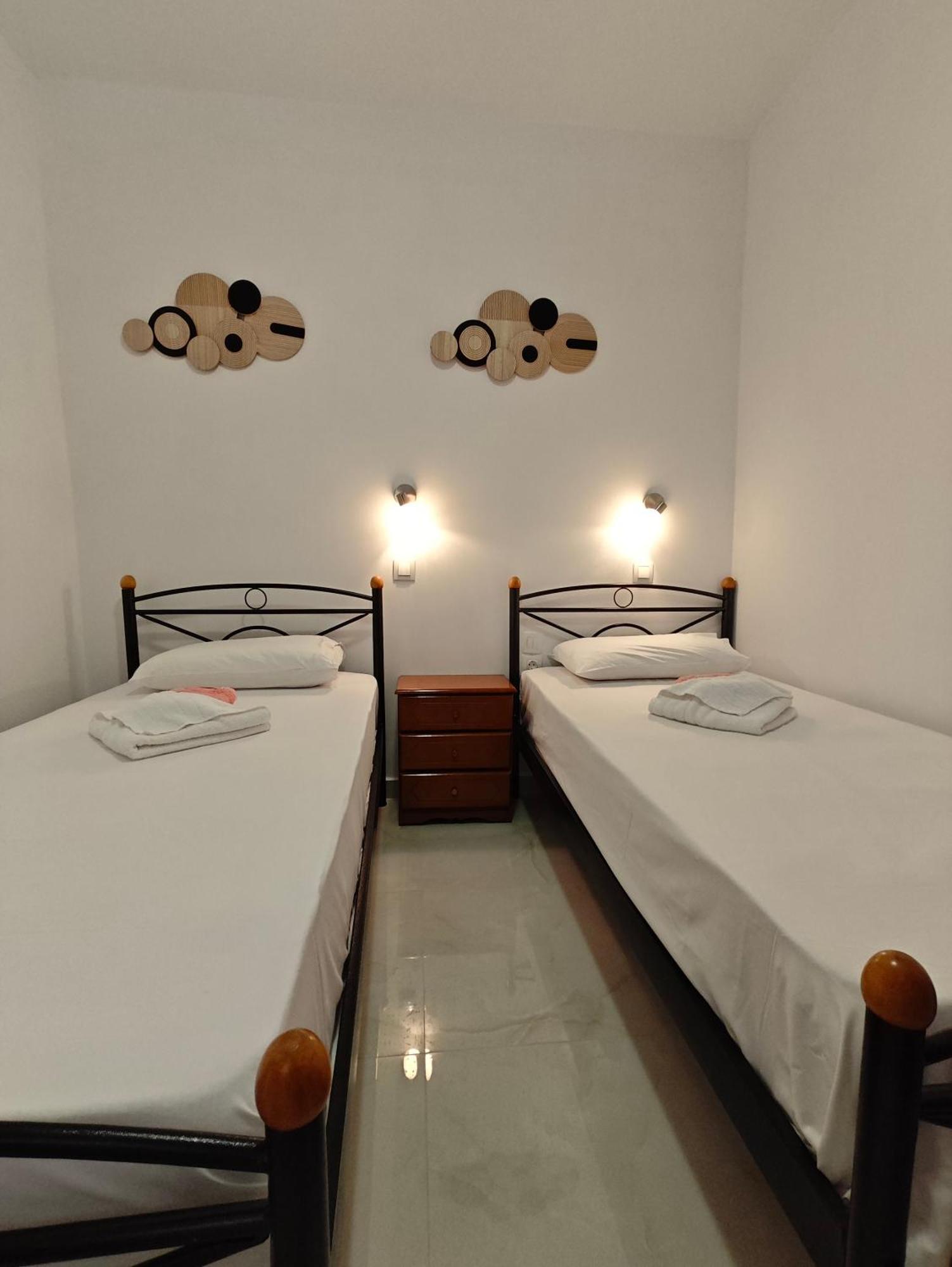 Lions 2 Studios & Apartments, Poros Island. Poros Town Luaran gambar